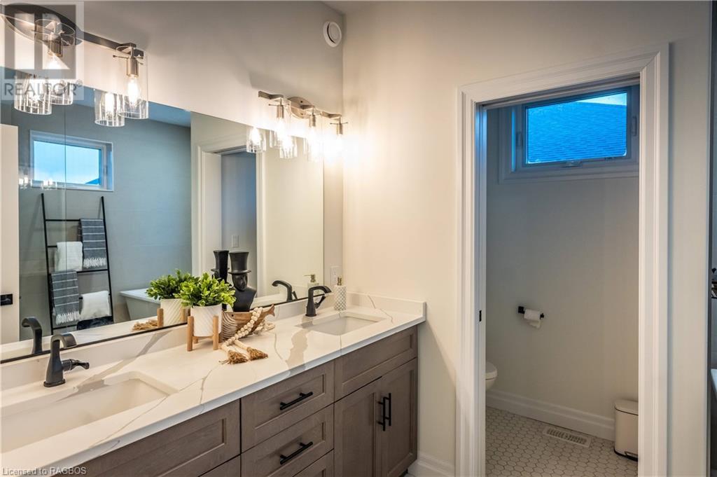 327 Normanton Street, Saugeen Shores, Ontario  N0H 2C3 - Photo 32 - 40525516