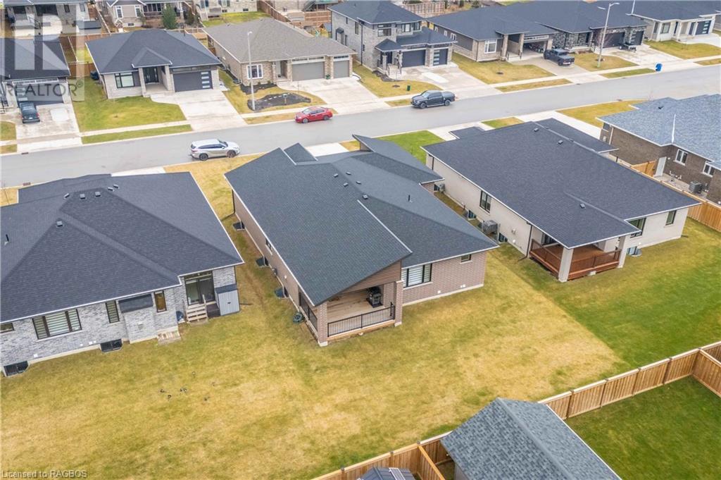 327 Normanton Street, Saugeen Shores, Ontario  N0H 2C3 - Photo 6 - 40525516