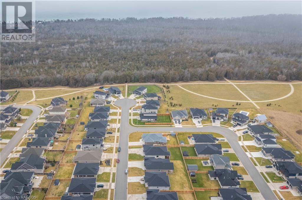 327 Normanton Street, Saugeen Shores, Ontario  N0H 2C3 - Photo 7 - 40525516