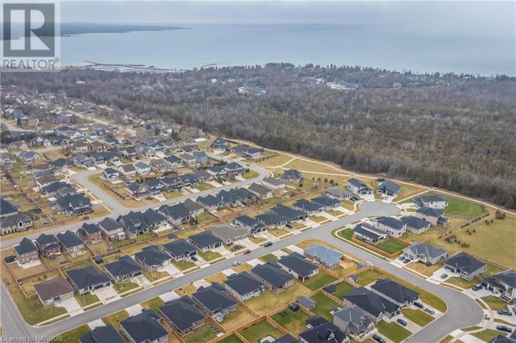 327 Normanton Street, Saugeen Shores, Ontario  N0H 2C3 - Photo 8 - 40525516