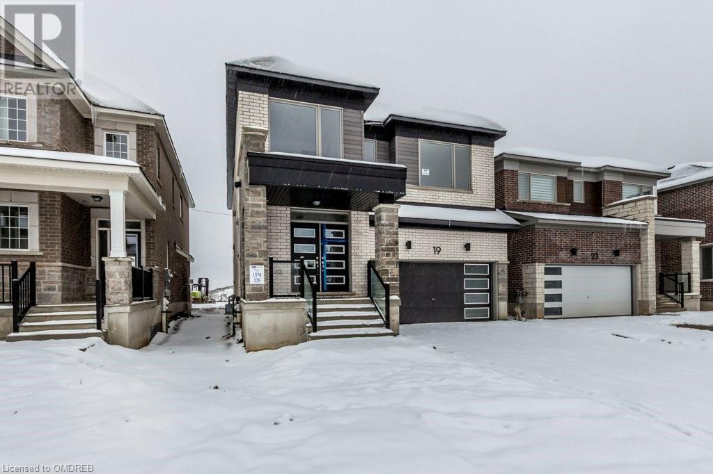 19 Sitler Street, Kitchener, Ontario  N2R 0T2 - Photo 3 - 40528154