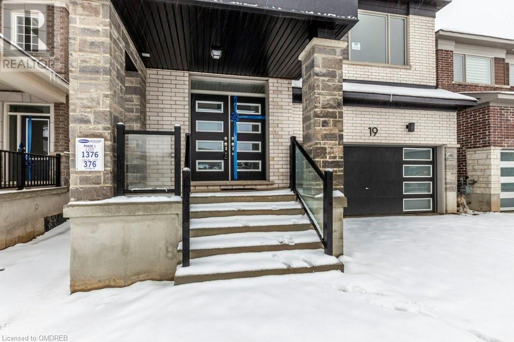 19 Sitler Street, Kitchener, Ontario  N2R 0T2 - Photo 4 - 40528154