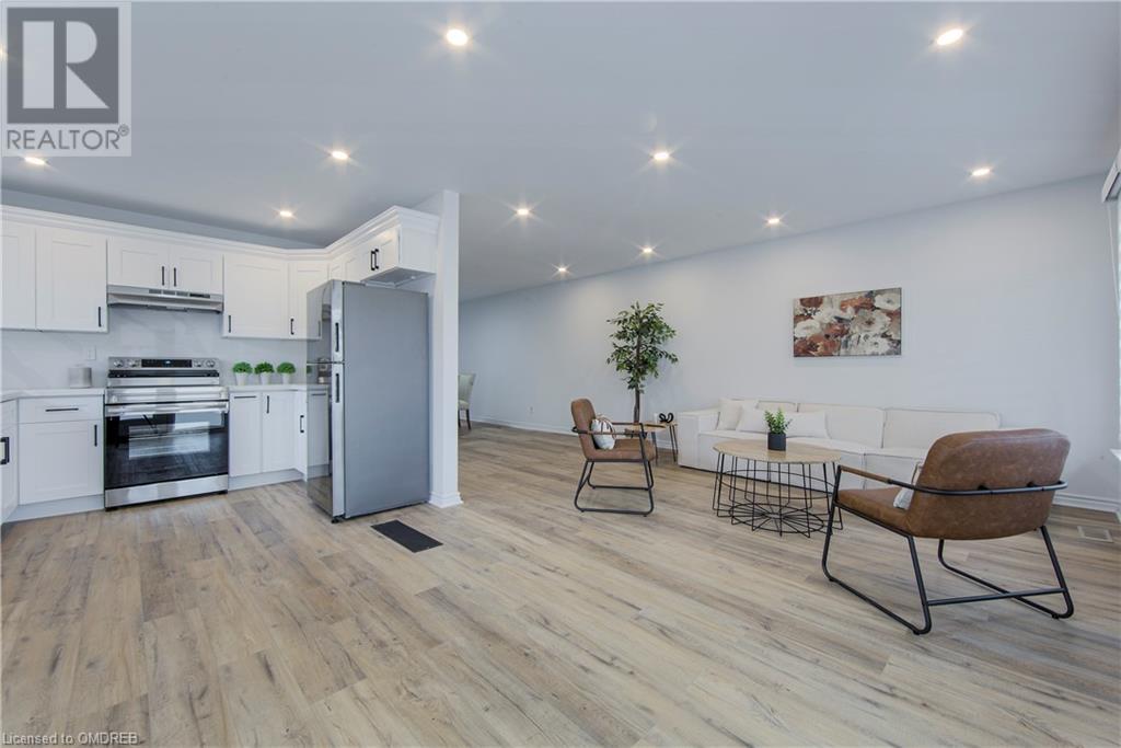 70 Wilton Drive, Brampton, Ontario  L6W 3A1 - Photo 4 - 40528082