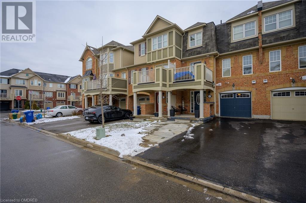 915 Nadalin Heights, Milton, Ontario  L9T 8R1 - Photo 2 - 40527732