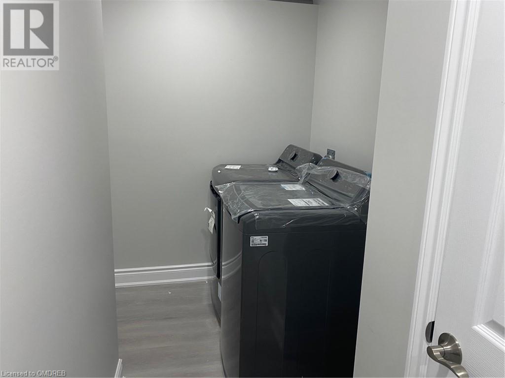 9323 White Oak Avenue, Niagara Falls, Ontario  L2G 0E9 - Photo 11 - 40525805