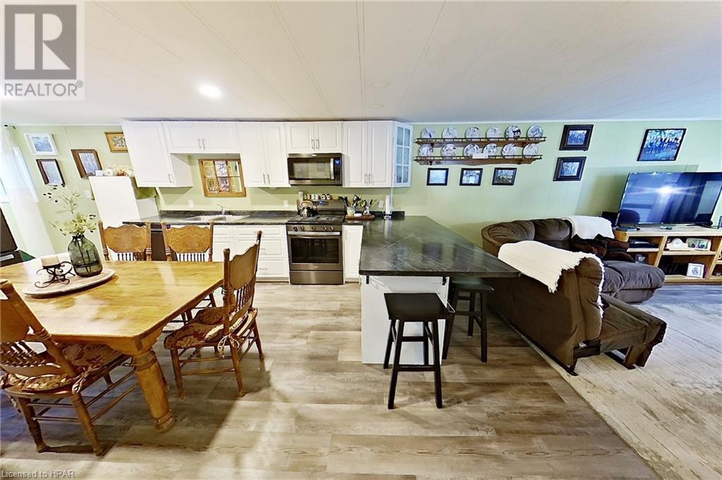 65 Spruce Drive, Central Huron, Ontario  N0M 1G0 - Photo 5 - 40527094