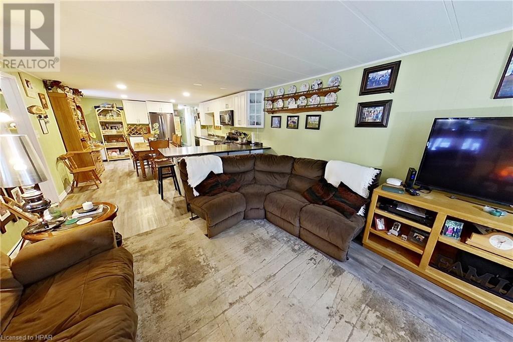 65 Spruce Drive, Central Huron, Ontario  N0M 1G0 - Photo 9 - 40527094