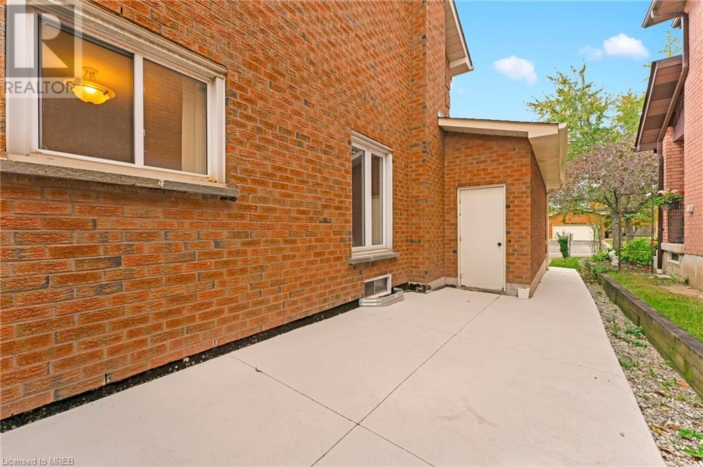 4298 Radisson Crescent, Mississauga, Ontario  L5M 4C1 - Photo 45 - 40527895