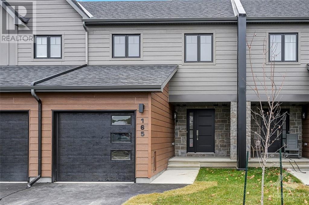 165 Darquise Street, Rockland, Ontario  K4K 0M2 - Photo 2 - 1373503