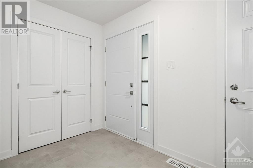 165 Darquise Street, Rockland, Ontario  K4K 0M2 - Photo 3 - 1373503