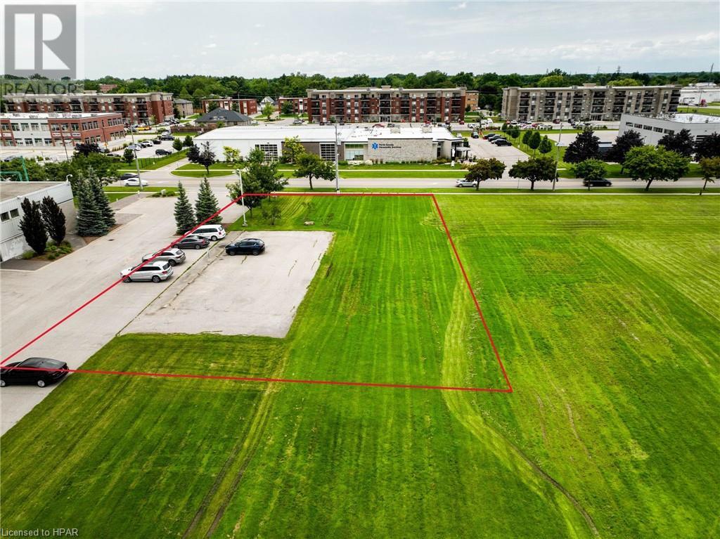 473 Douro Street, Stratford, Ontario  N5A 3S9 - Photo 1 - 40491293