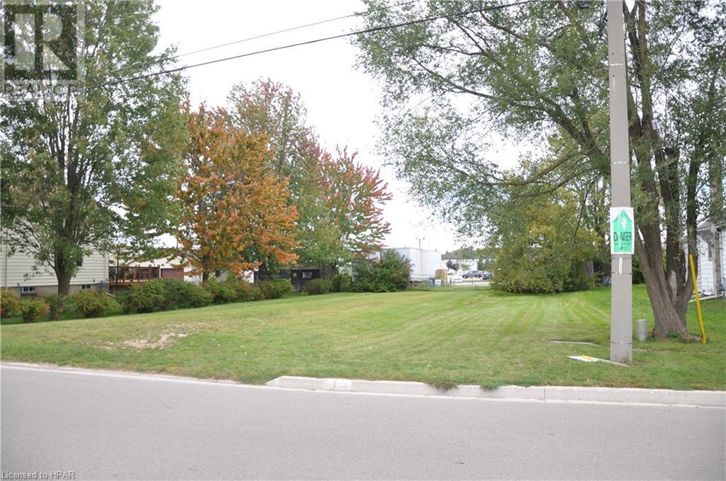 172 Frederick Street, Stratford, Ontario  N5A 3V7 - Photo 2 - 40491454