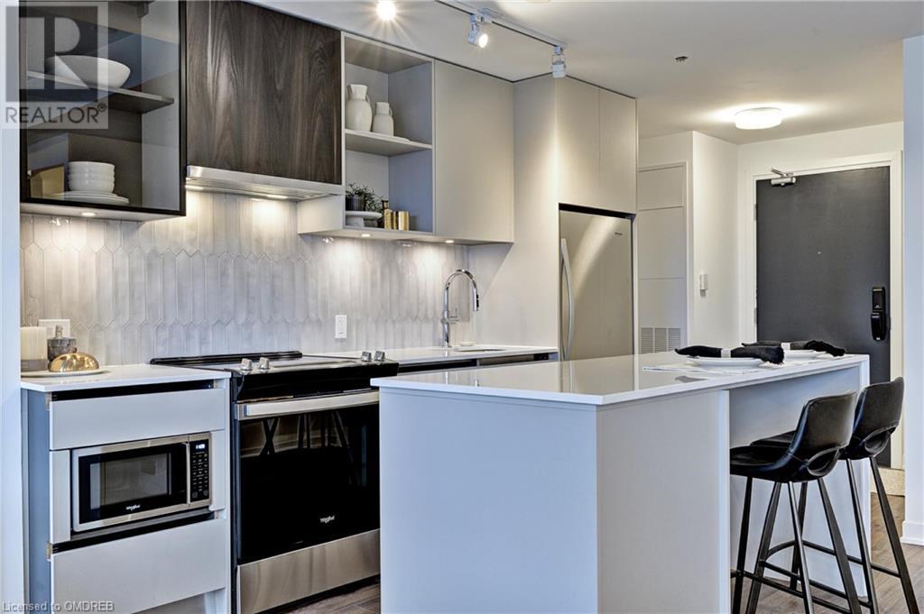 405 Dundas Street W Unit# 608, Oakville, Ontario  L6M 4M2 - Photo 3 - 40526499