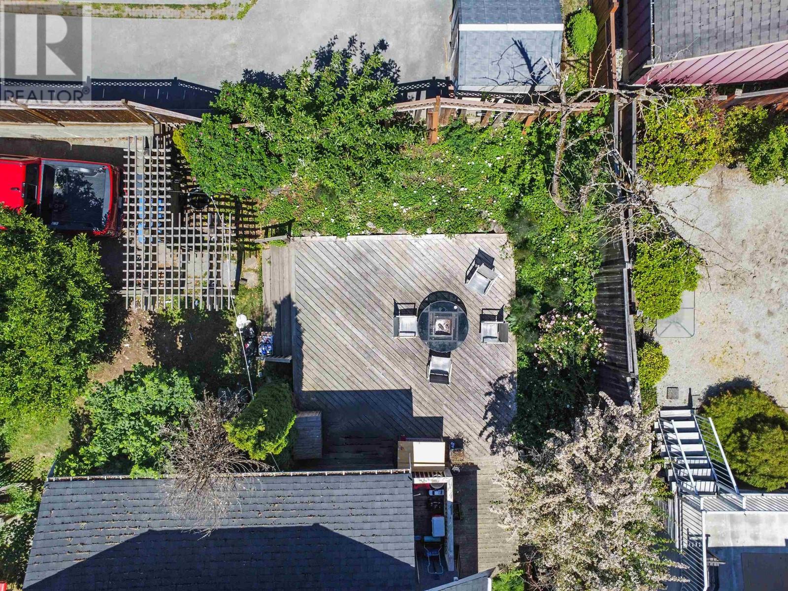 1217 Sixth Avenue, New Westminster, British Columbia  V3M 2C1 - Photo 4 - R2840954