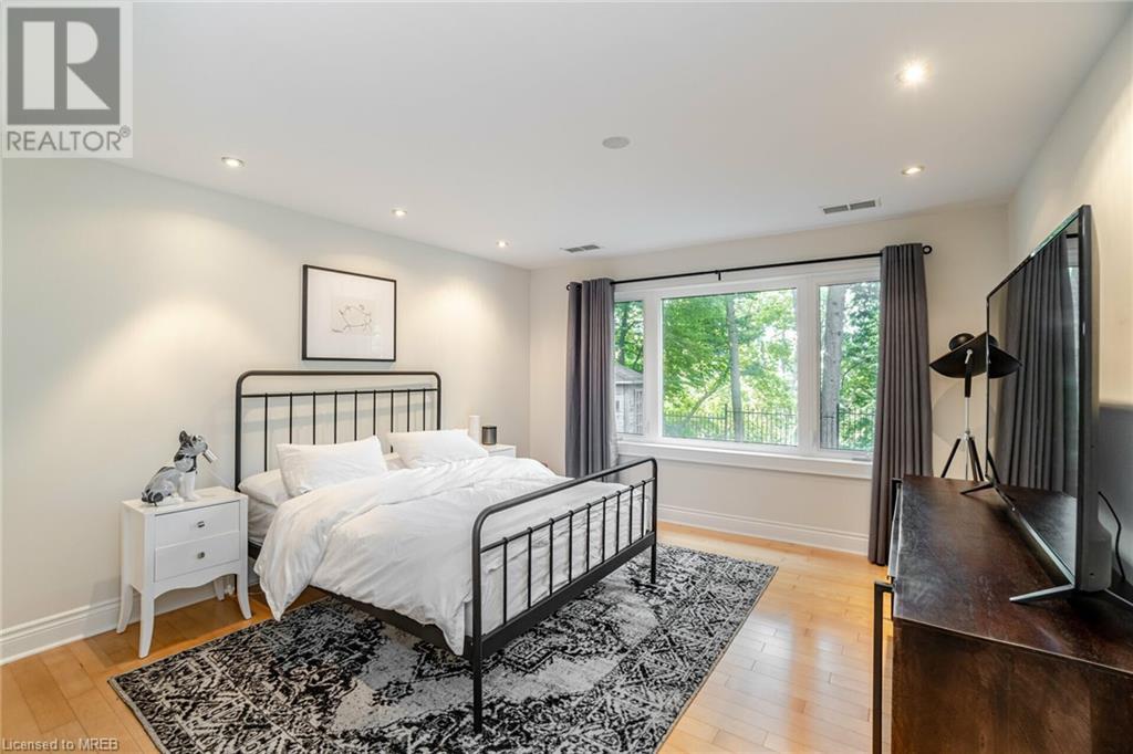 1590 Pinetree Crescent, Mississauga, Ontario  L5G 2S8 - Photo 30 - 40528127