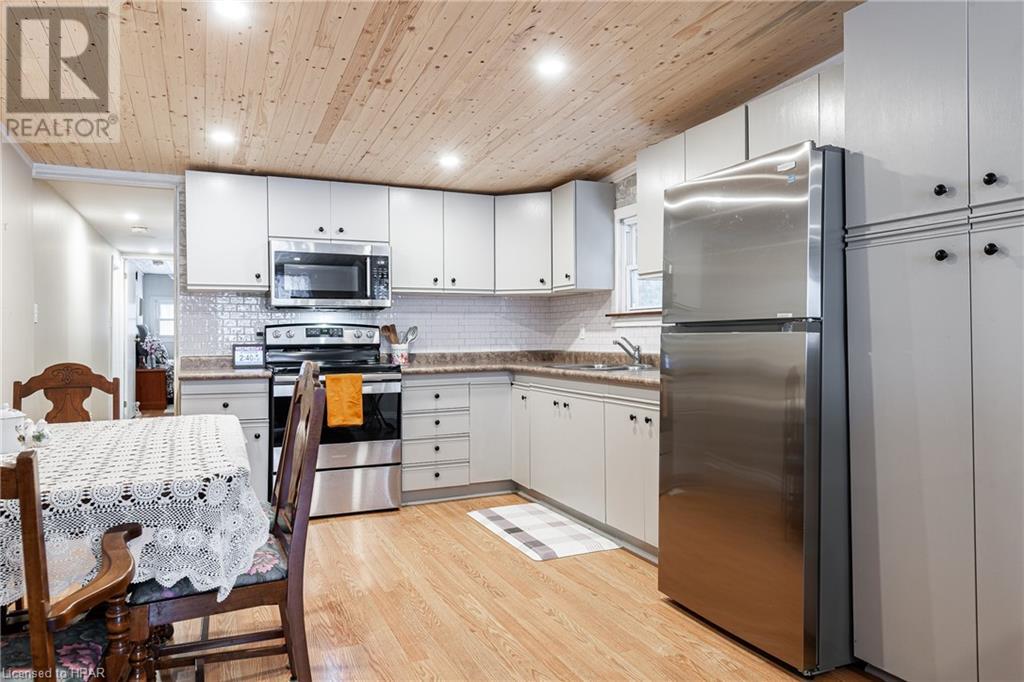 135 Ash Street, Crystal Lake, Ontario  N5A 6S6 - Photo 8 - 40528326
