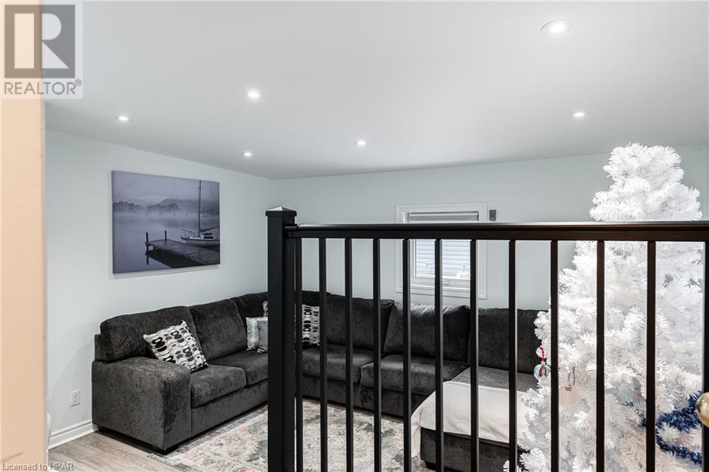 135 Ash Street, Crystal Lake, Ontario  N5A 6S6 - Photo 12 - 40528326