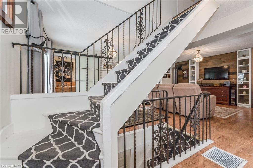 12 Churchill Crescent, Centre Wellington, Ontario  N1M 2J4 - Photo 26 - 40528393