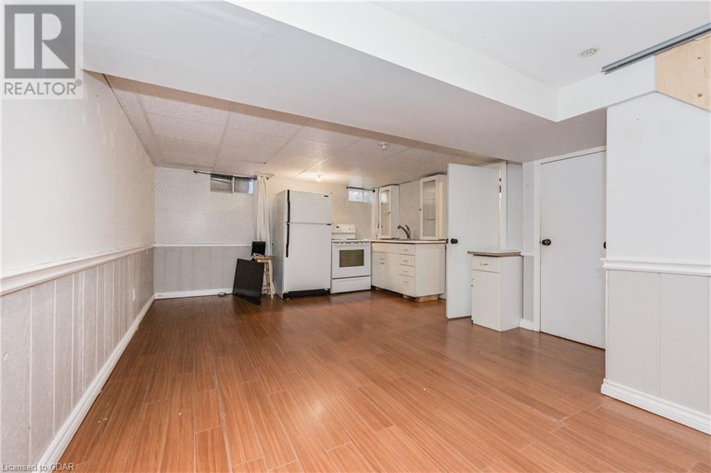 12 Churchill Crescent, Centre Wellington, Ontario  N1M 2J4 - Photo 33 - 40528393