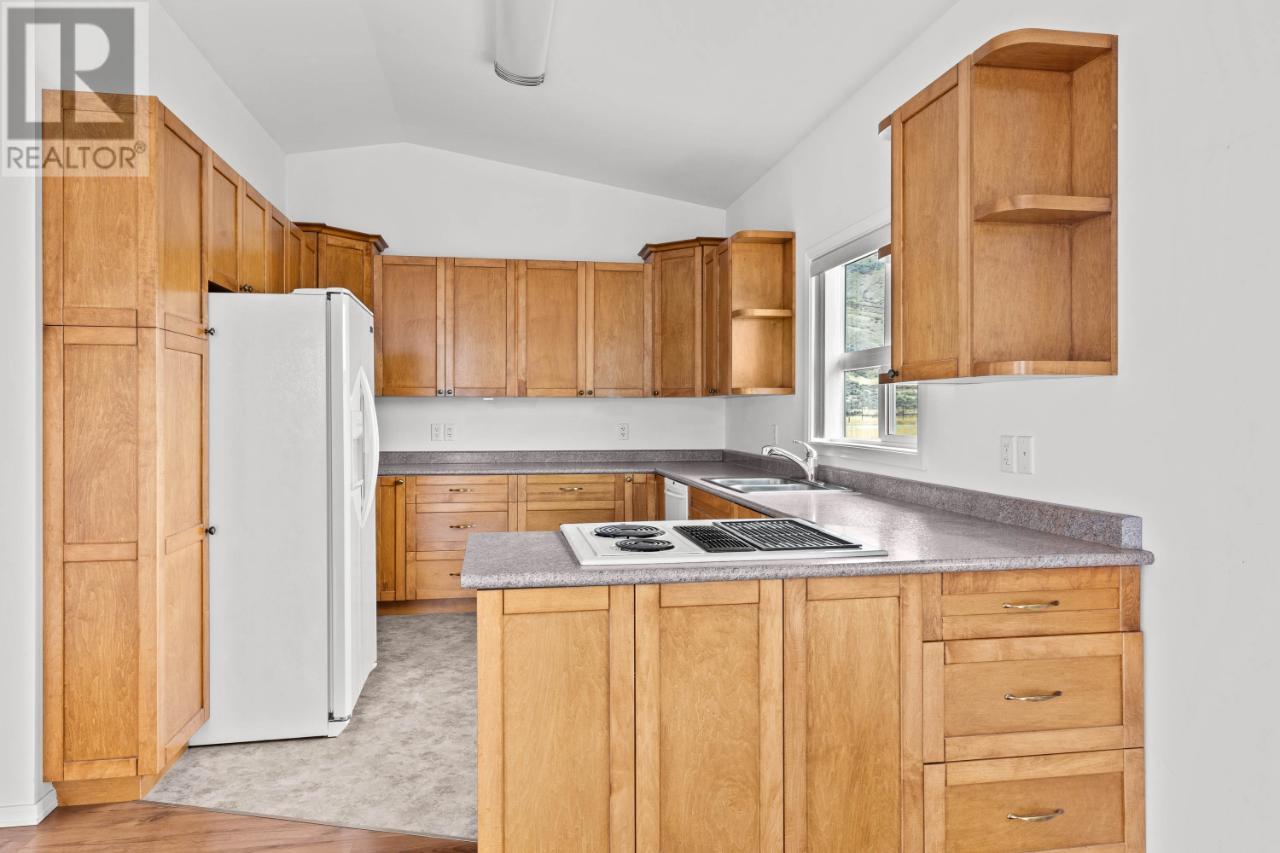 1415 Ranch Road, Kamloops, British Columbia   - Photo 15 - 175966