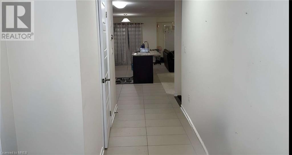 10 Bradshaw Drive Drive, Hamilton, Ontario  L8J 0K8 - Photo 3 - 40528141