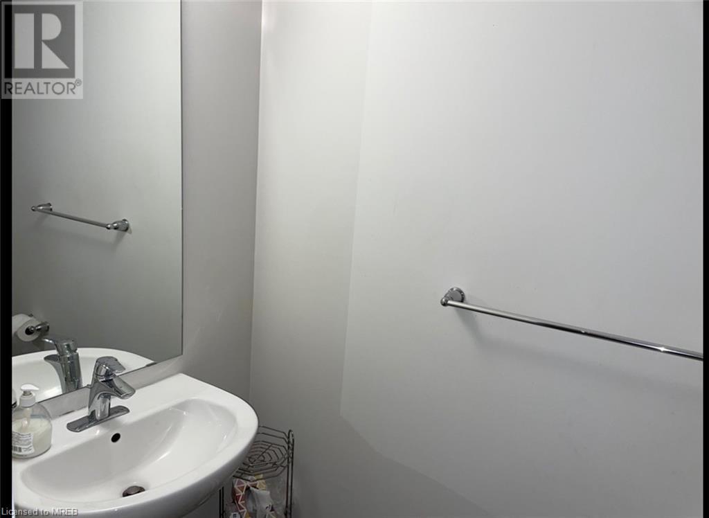 10 Bradshaw Drive Drive, Hamilton, Ontario  L8J 0K8 - Photo 8 - 40528141