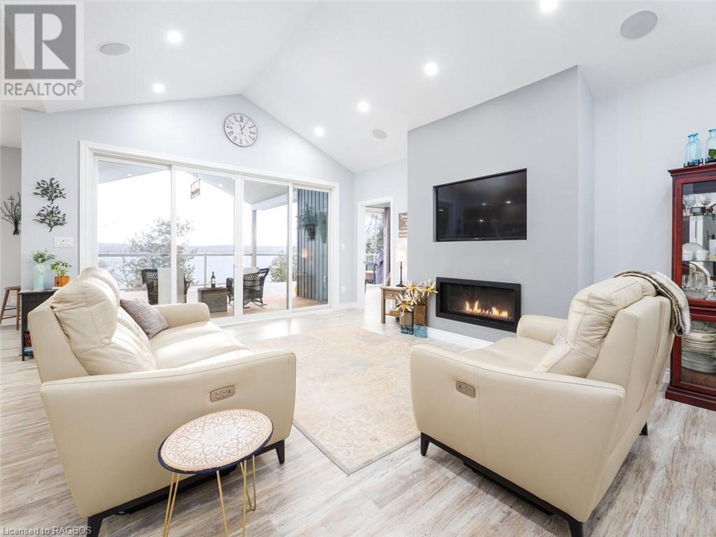 123 Ivy Drive, Georgian Bluffs, Ontario  N0H 2T0 - Photo 9 - 40526591