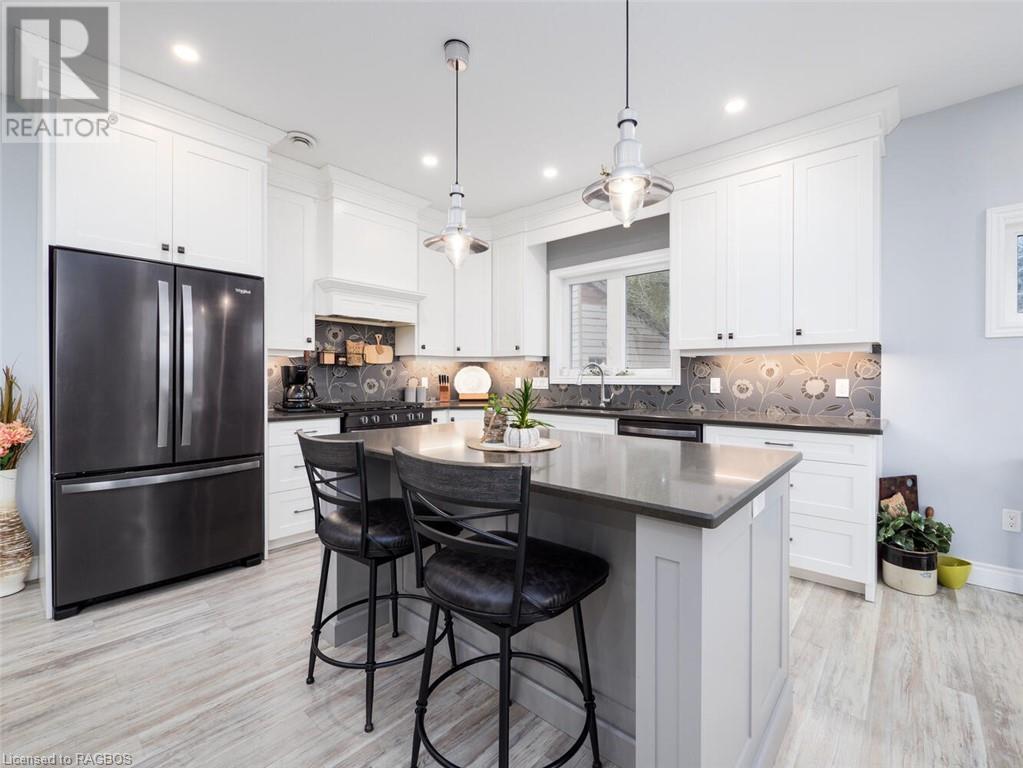 123 Ivy Drive, Georgian Bluffs, Ontario  N0H 2T0 - Photo 12 - 40526591