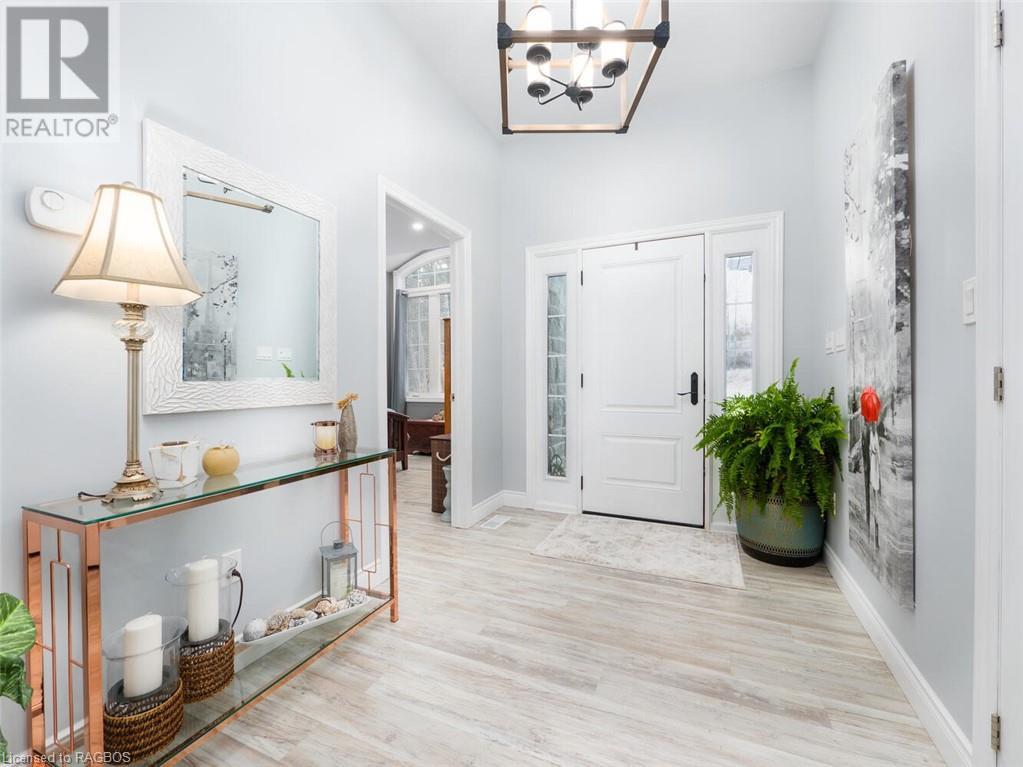 123 Ivy Drive, Georgian Bluffs, Ontario  N0H 2T0 - Photo 6 - 40526591