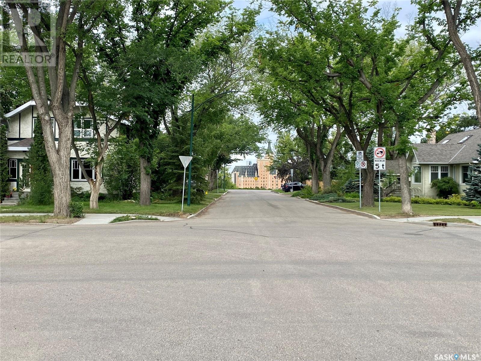 738 University DRIVE, saskatoon, Saskatchewan