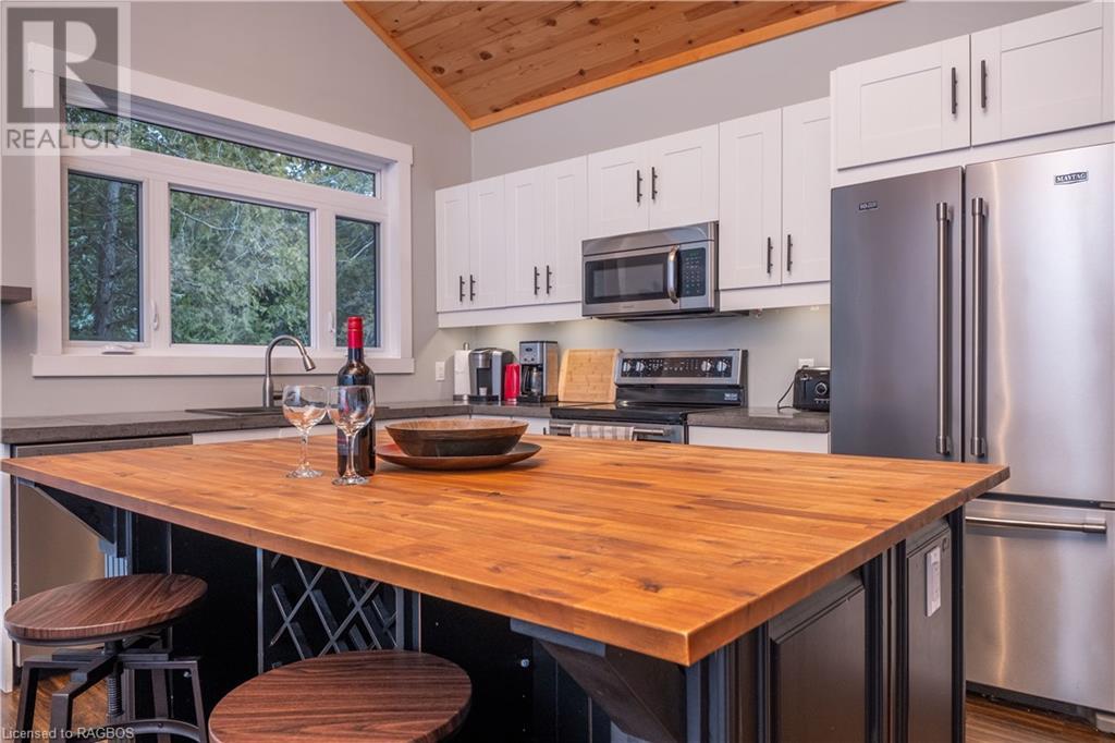 4 Ronald Street, Northern Bruce Peninsula, Ontario  N0H 1X0 - Photo 13 - 40528144