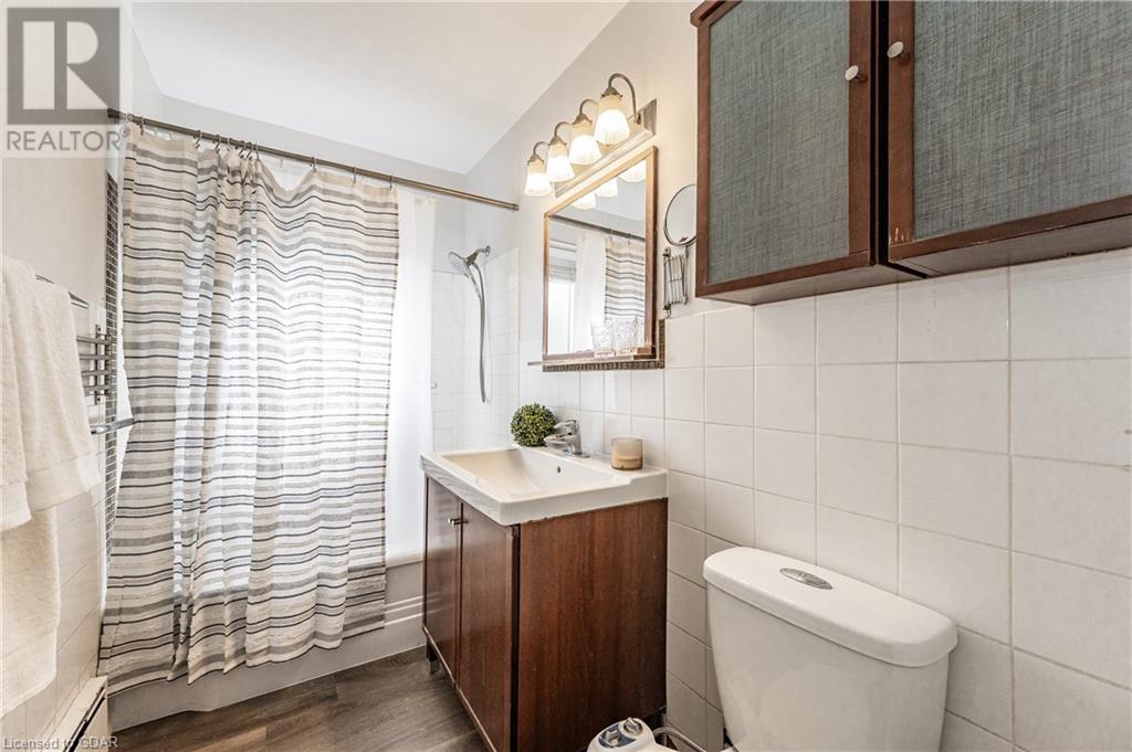 685 Frederick Street, Kitchener, Ontario  N2B 2B3 - Photo 17 - 40527973