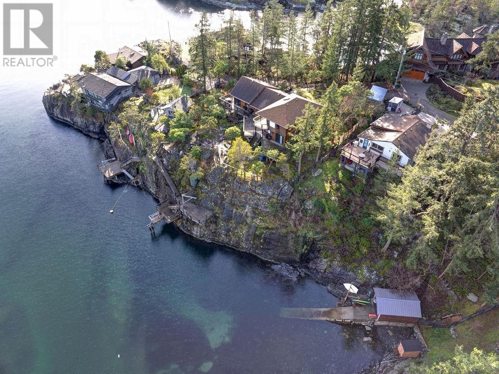 5032 Sherman Lane, Halfmoon Bay, British Columbia  V0N 1Y2 - Photo 10 - R2841156