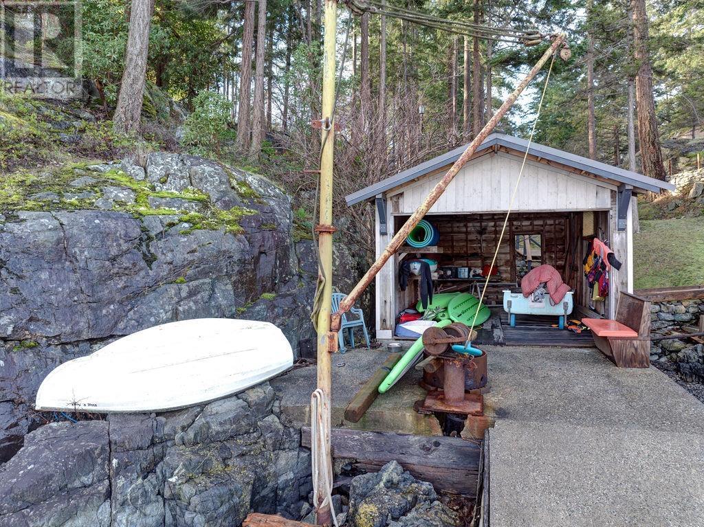 5032 Sherman Lane, Halfmoon Bay, British Columbia  V0N 1Y2 - Photo 12 - R2841156