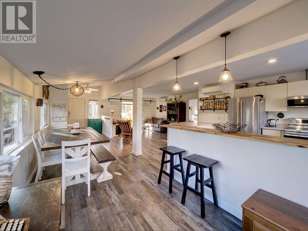 5032 Sherman Lane, Halfmoon Bay, British Columbia  V0N 1Y2 - Photo 15 - R2841156