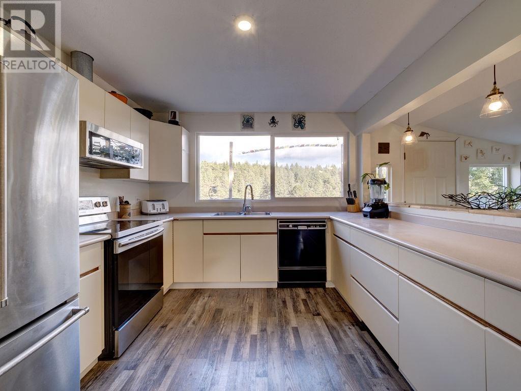 5032 Sherman Lane, Halfmoon Bay, British Columbia  V0N 1Y2 - Photo 17 - R2841156