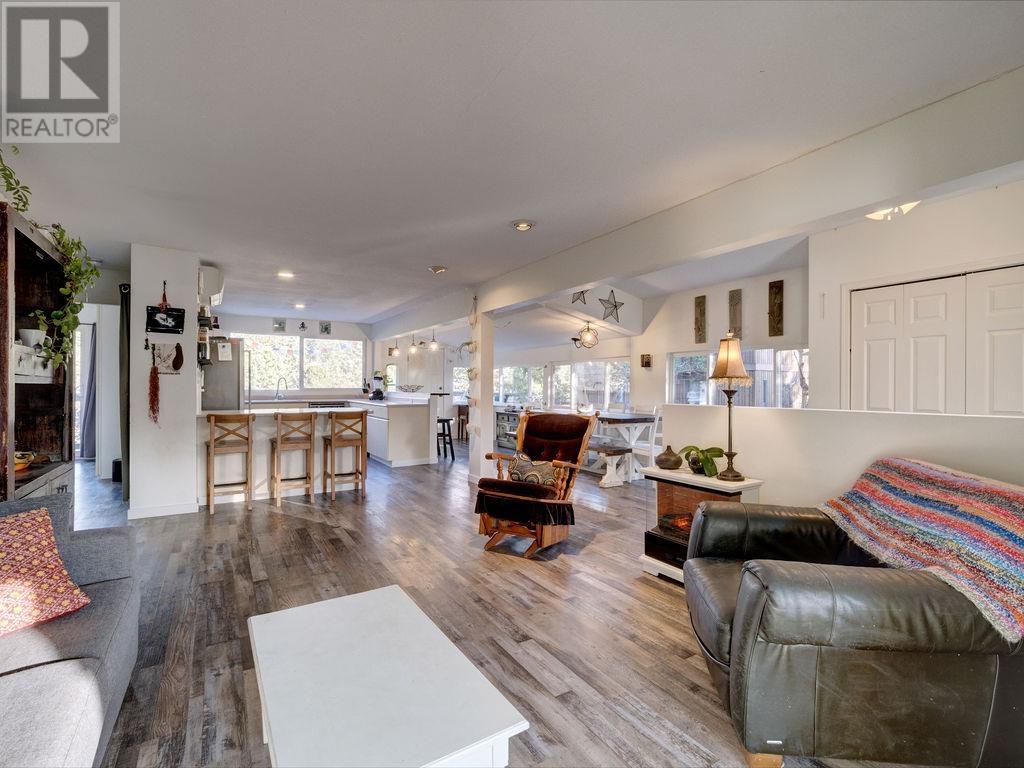5032 Sherman Lane, Halfmoon Bay, British Columbia  V0N 1Y2 - Photo 26 - R2841156
