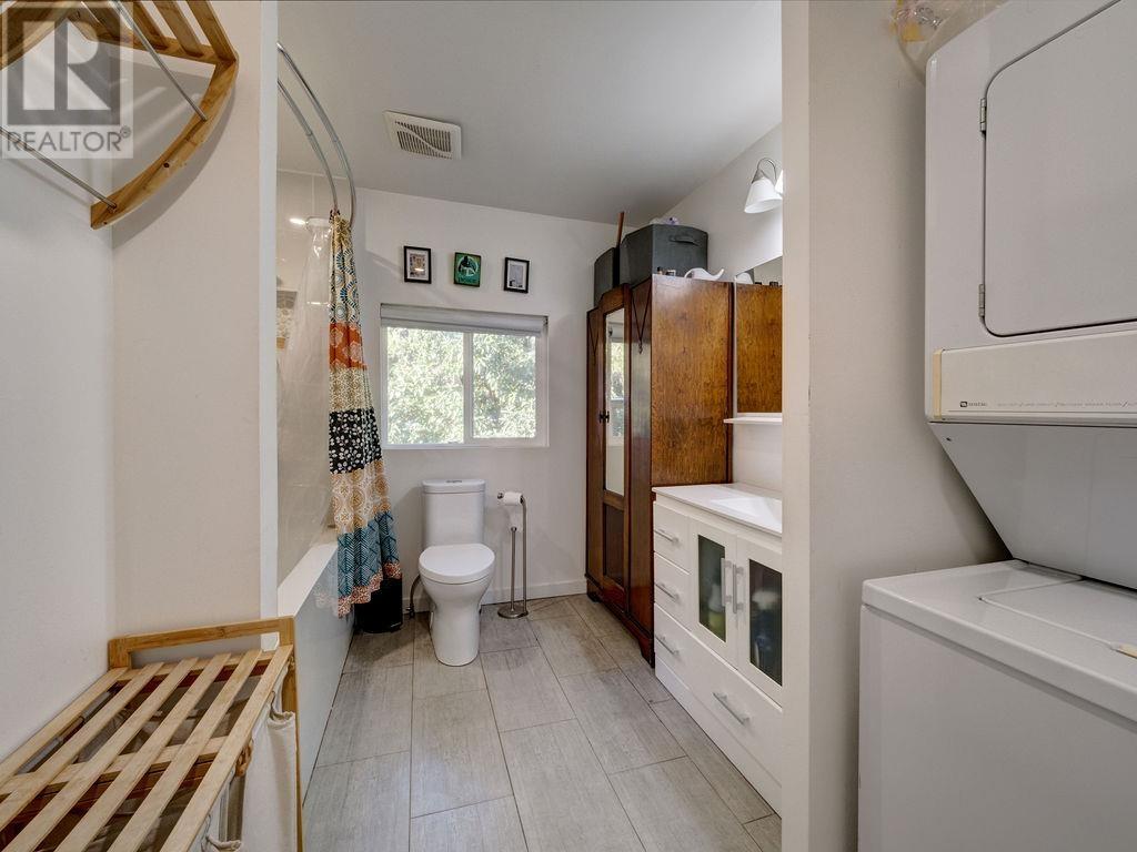 5032 Sherman Lane, Halfmoon Bay, British Columbia  V0N 1Y2 - Photo 31 - R2841156