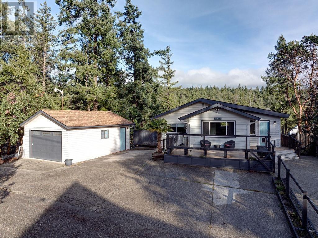 5032 Sherman Lane, Halfmoon Bay, British Columbia  V0N 1Y2 - Photo 5 - R2841156