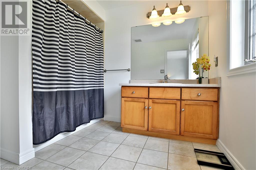 2238 Country Club Drive, Burlington, Ontario  L7M 5A8 - Photo 20 - 40528636