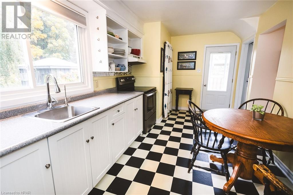 249 Willow Street, Stratford, Ontario  N5A 3B6 - Photo 15 - 40528659