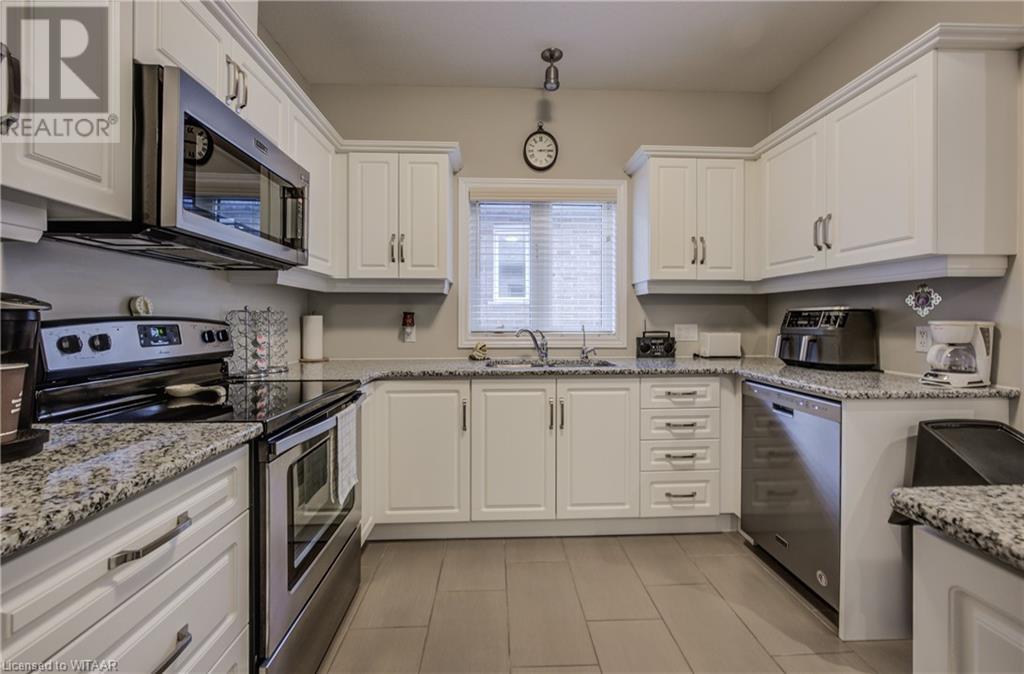 261 Fairway Road, Woodstock, Ontario  N4T 0A4 - Photo 10 - 40526970