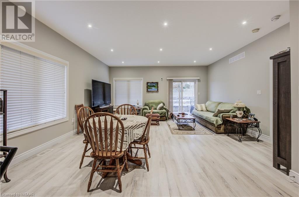 261 Fairway Road, Woodstock, Ontario  N4T 0A4 - Photo 14 - 40526970