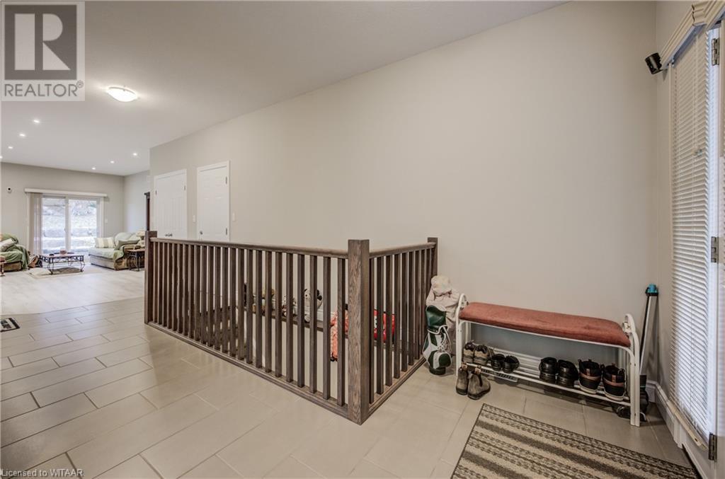 261 Fairway Road, Woodstock, Ontario  N4T 0A4 - Photo 5 - 40526970