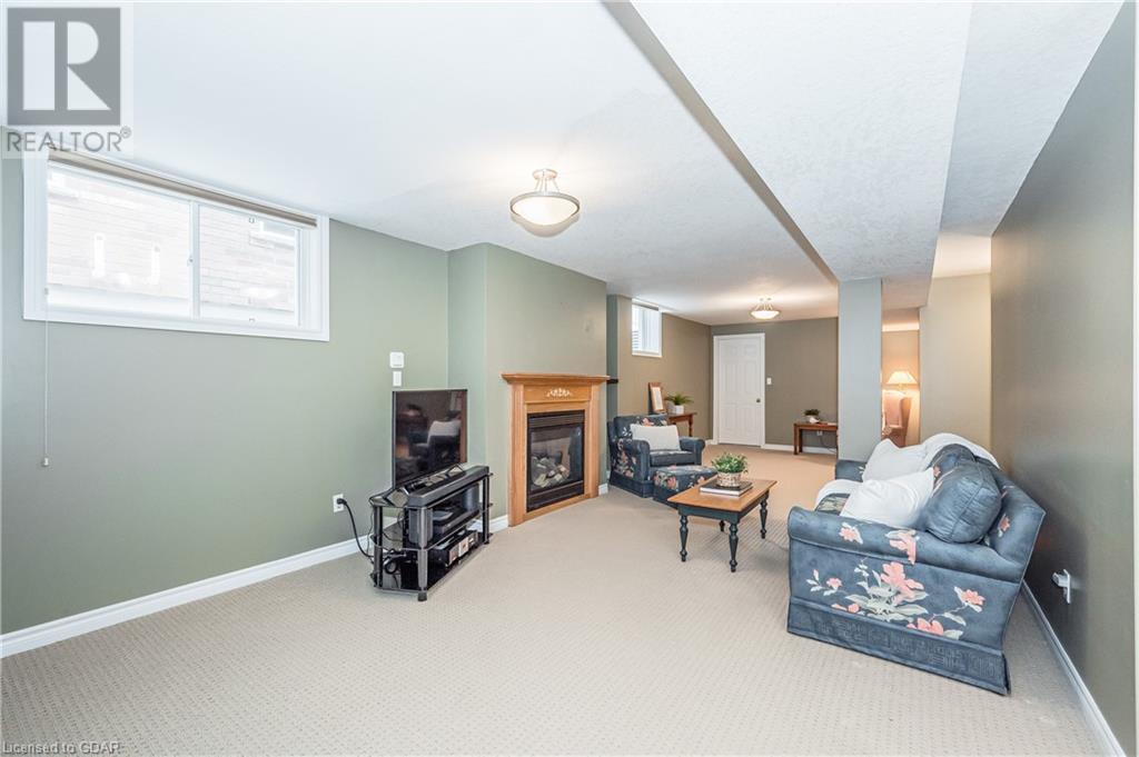 16 Atto Drive, Guelph, Ontario  N1E 1B5 - Photo 34 - 40526244