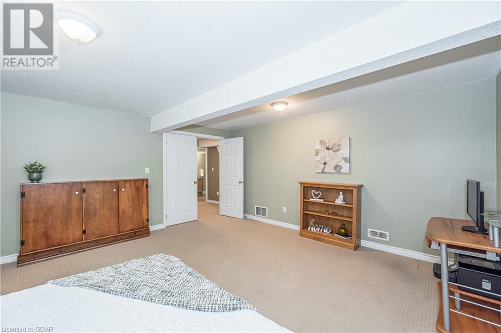 16 Atto Drive, Guelph, Ontario  N1E 1B5 - Photo 38 - 40526244