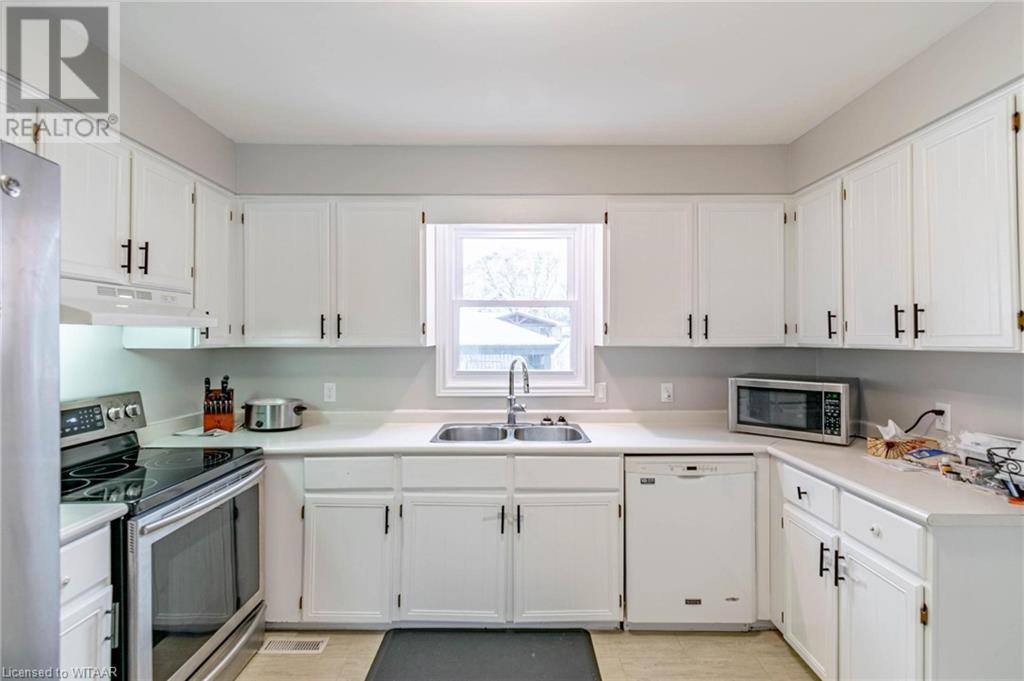 37 Farmington Avenue, Aylmer, Ontario  N5H 3E4 - Photo 12 - 40528420