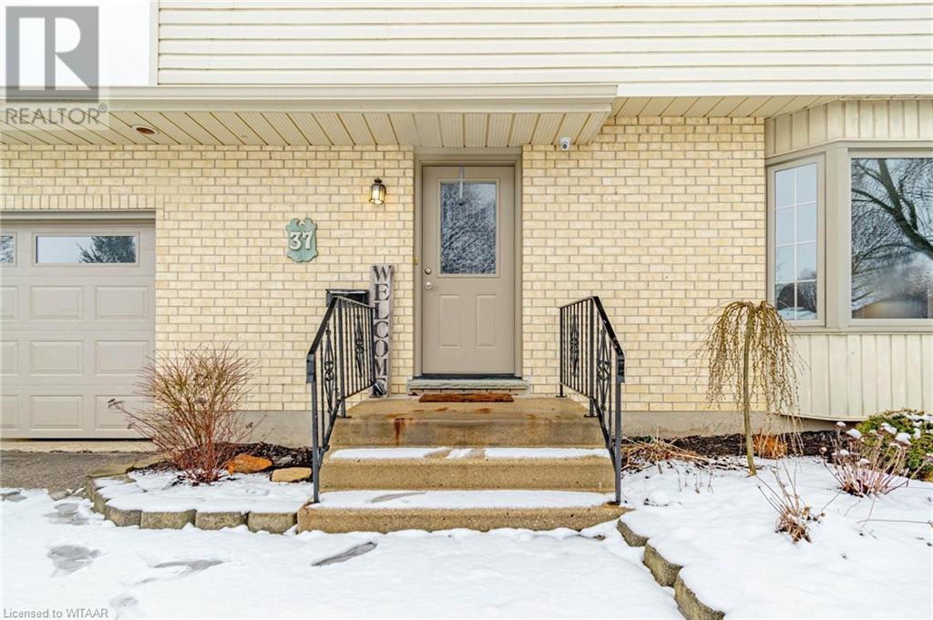 37 Farmington Avenue, Aylmer, Ontario  N5H 3E4 - Photo 3 - 40528420