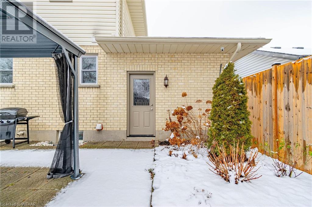 37 Farmington Avenue, Aylmer, Ontario  N5H 3E4 - Photo 7 - 40528420