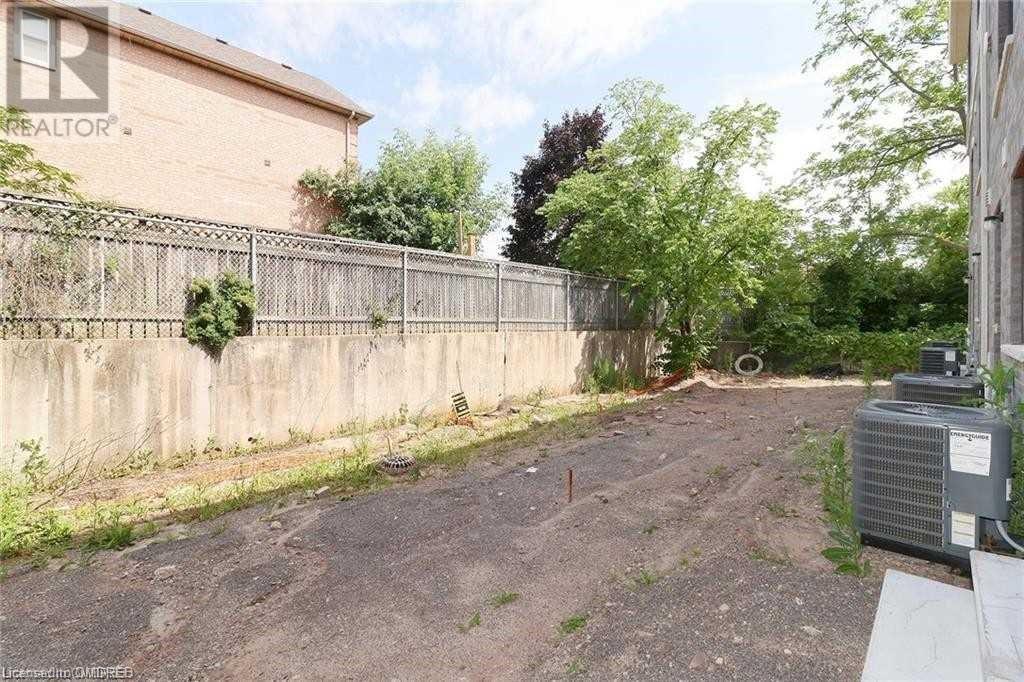 383 Dundas Street E Unit# 11, Hamilton, Ontario  L0R 2H3 - Photo 28 - 40528229